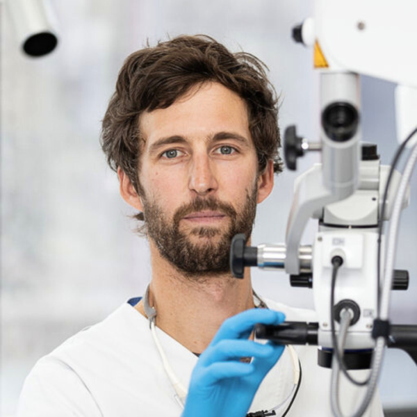 Julian Leprince, Professeur en dentisterie et chef de service aux cliniques universitaires Saint-Luc qui sera l'orateur pour la conférence Future is now avec pour sujet le succès des traitements endodontiques en dentisterie